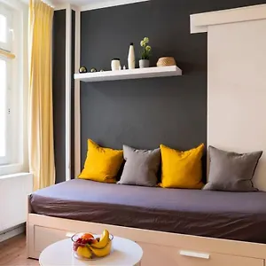 2 Bedroom In Great Location In Kreuzberg Berlin