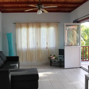 Blue House Apartment Baie Lazare (Mahe)