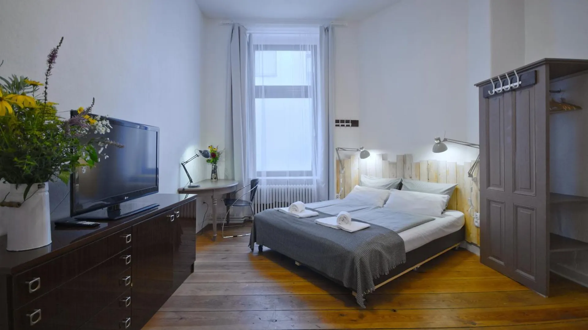 Courtyard Apartment Berlin 0*,